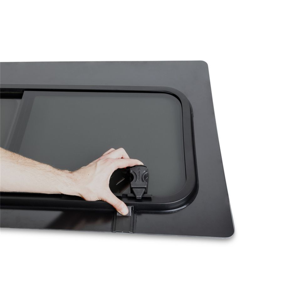 finestra-scorrevole-sx-mercedes-vito-2004-2014-1096x565