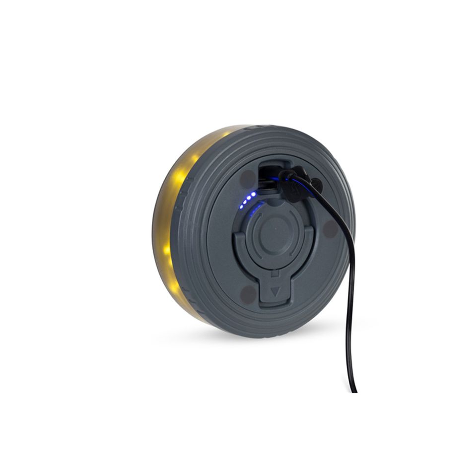 lampada-a-batteria-con-catena-luminosa-8-m-e-magnete