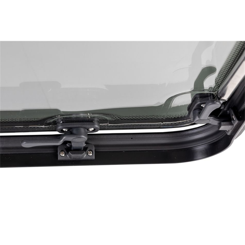 finestra-a-compasso-rw-fusion-doppio-vetro-800x450