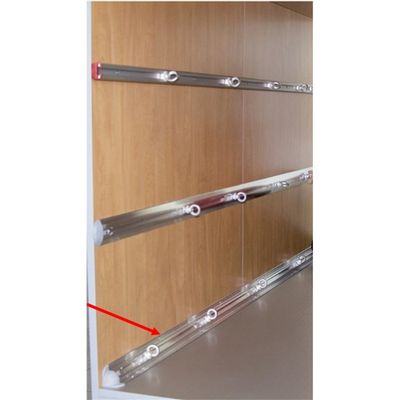 GARAGE-BARS CORNERS