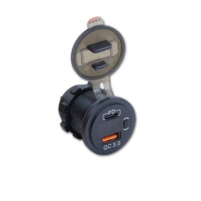 Presa USB • interruttore e display • 12/24 V