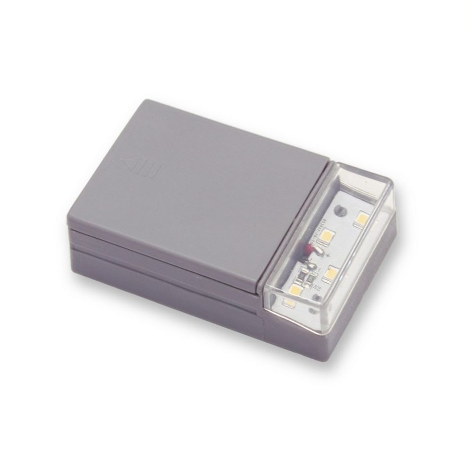 luce-armadio-led-08w-con-pile