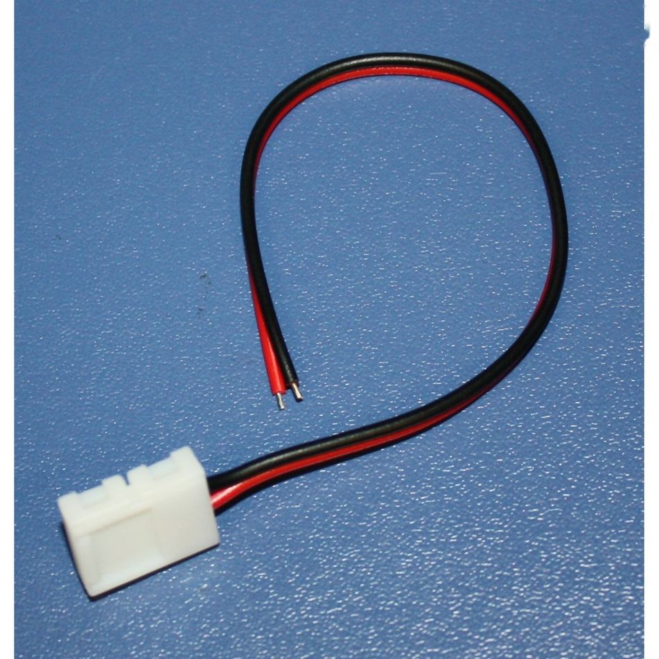 connettore-con-cavo-e-fusibile-3a-p